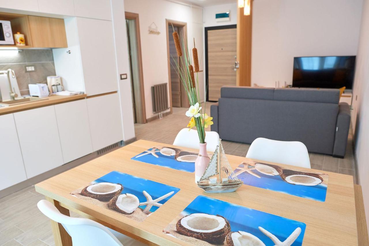 Opal Luxury Apartment 92 Spa N Pool Beach Resort Năvodari Eksteriør billede
