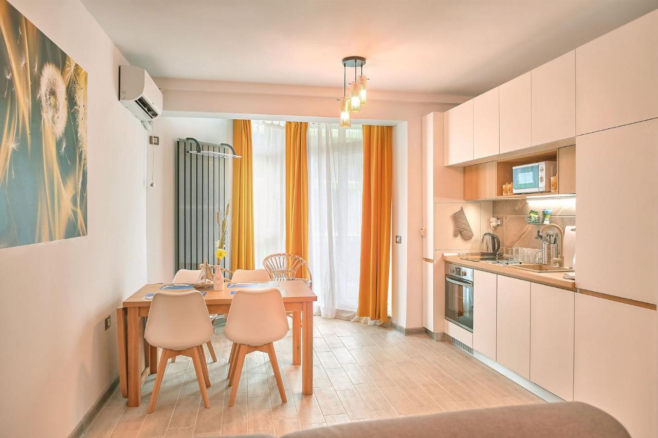 Opal Luxury Apartment 92 Spa N Pool Beach Resort Năvodari Eksteriør billede