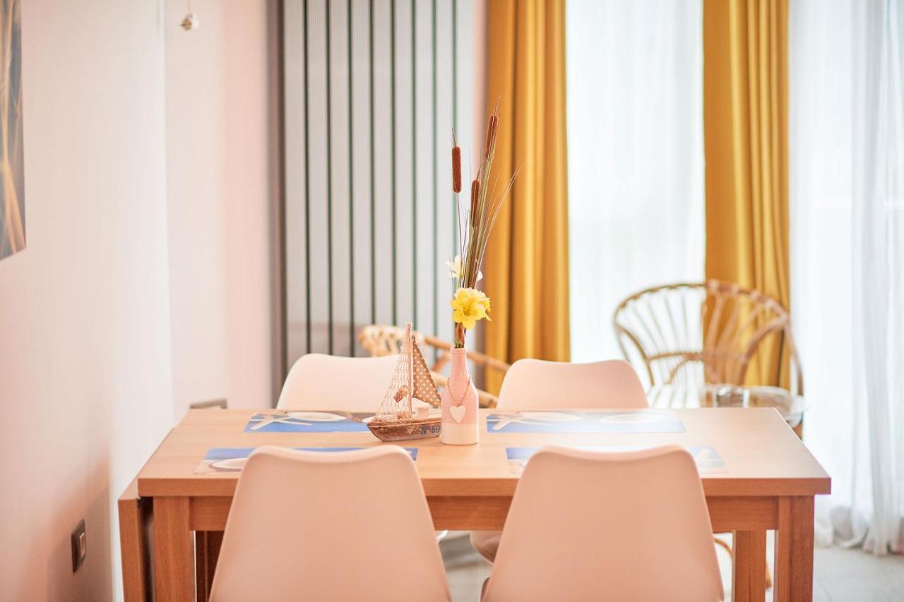 Opal Luxury Apartment 92 Spa N Pool Beach Resort Năvodari Eksteriør billede